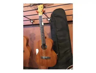Diamond Head DU-200T Tenor Ukulele