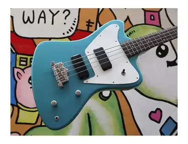 Eastwood Stormbird Bass