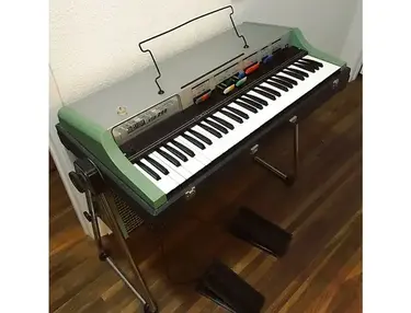 Farfisa VIP-200 61-Key Organ