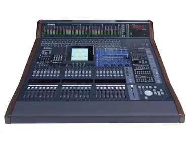 Yamaha DM2000 VCM Digital Mixing Console