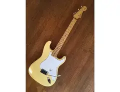 Fender STCL YM Yngwie Malmsteen Signature Nylon String Stratocaster Made In Japan main image