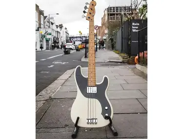 Fender TLB-72 Telecaster Bass Reissue MIJ