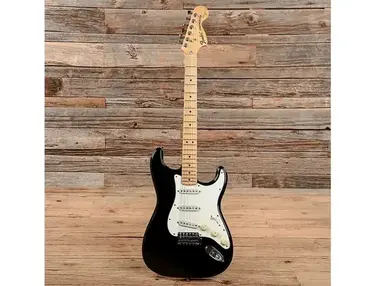 Fender Yngwie Malmsteen Standard '70s Style Stratocaster Made In Japan