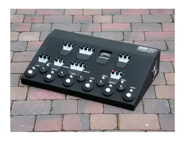 Pete Cornish All Tube Effects Board
