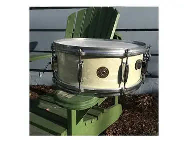Gretsch 4157 Broadkaster Narrow 14x5" 8-Lug Snare Drum with Round Badge