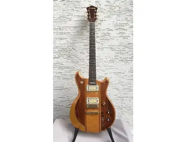 Ibanez ST390 Studio
