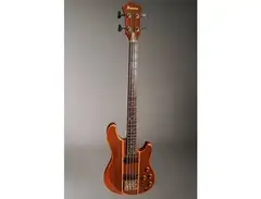 Ibanez ST824 Studio Bass main image