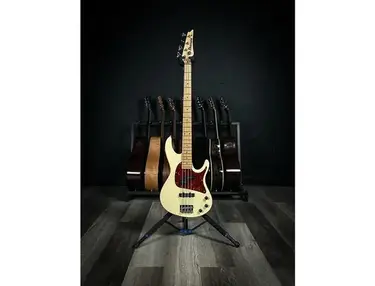 Ibanez TRB80 Standard