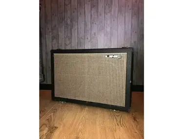 Line 6 Flextone 212S 2x12" Guitar Speaker Cabinet