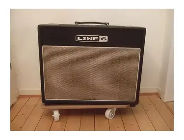 Line 6 Flextone III Plus 75-Watt Mono / 150-Watt Stereo 1x12" Digital Modeling Guitar Combo