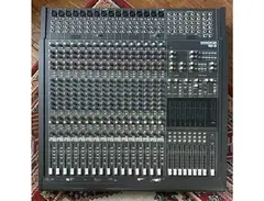 Mackie 16.8 16-Channel 8-Bus Mixing Console main image