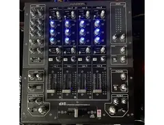Mackie D.4 PRO 4-Channel Firewire DJ Production Console main image