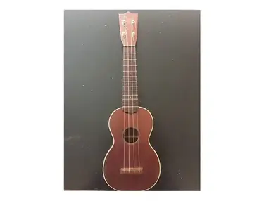 Martin Style 2 Mahogany Soprano Ukulele with Nickel Patent Pegs