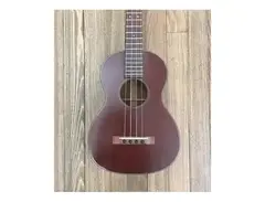 Martin Style 2 Mahogany Tenor Ukulele main image