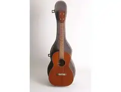 Martin Style 51 Mahogany Baritone Ukulele main image