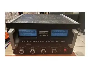 McIntosh MC2600 650-Watt Stereo Solid State Power Amplifier