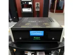 McIntosh MC301 300-Watt Mono Solid State Power Amplifier main image