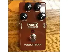 MXR CSP015 Tom Bradshaw Resonator main image