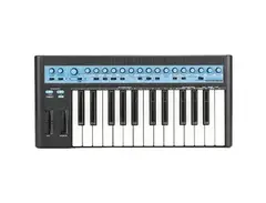 Novation Bass Station 25-Key Monophonic Synthesizer main image