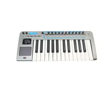 Novation XioSynth 25 10-Voice Synthesizer