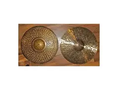 Paiste 14" Signature Traditionals Medium Light Hi-Hat Cymbals (Pair) main image