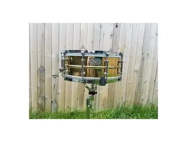 Pearl BR6514CL 14x5.5" Sensitone Classic Brass Snare Drum w/ Tube Lugs, Clip Hoops
