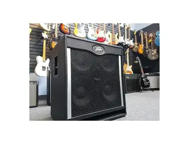 Peavey Tour Series 410 1600-Watt 4x10 Bass Speaker Cabinet with Horn Tweeter