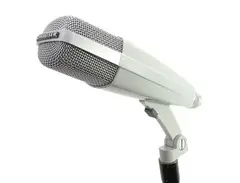Sennheiser MD 421-HL Cardioid Dynamic Microphone main image
