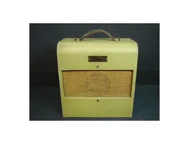 Silvertone Model 1330 2-Watt 1x6 Wide Panel Guitar Combo