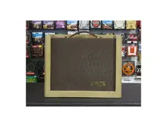 Silvertone Model 1391 5-Watt 1x8 Guitar Combo main image