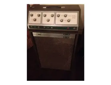 Silvertone Model 1423 125XL Solid State 125-Watt 2x12 Piggyback
