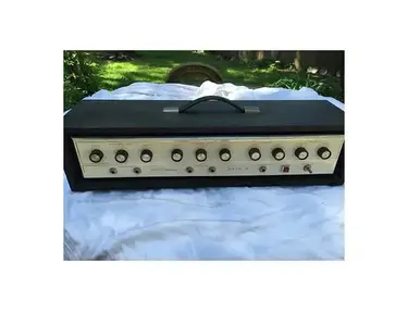 Silvertone Model 1465 Solid State 150 Guitar Head