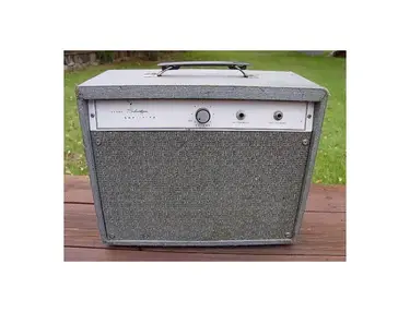 Silvertone Model 1470 5-Watt 1x8 Guitar Combo