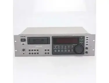 Sony PCM-R500 DAT Digital Audio Recorder