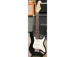 Squier Bullet Mini Stratocaster main image