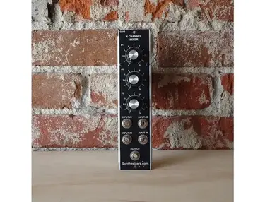Synthesizers.com Q112 4-Channel Mixer Module