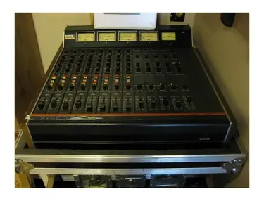 TASCAM MM-200 16-Channel Rackmount Mixer with MIDI In/Thru - What