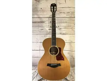Taylor 512 12-Fret with Cedar Top