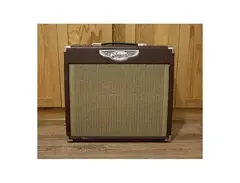 Traynor YCV20 Custom Valve 15-Watt 1x12" Guitar Combo main image