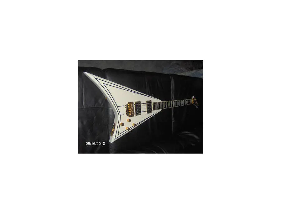 Jackson RR1 Rhoads V - Randy Rhoads Signature Prototype - What To