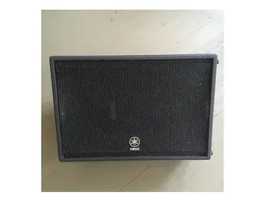 Yamaha CM15V 15" Club Concert Series Monitor