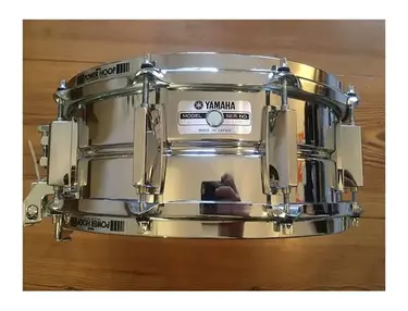 Yamaha SD-295 5.5x14" 10-Lug Steel Snare Drum