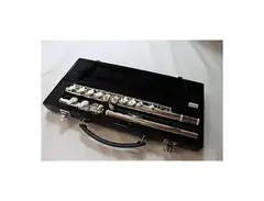 Yamaha YFL-321 Intermediate Flute main image
