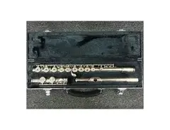 Yamaha YFL-381 Intermediate Flute main image