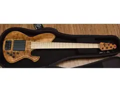 Skjold Exotic Series Drakkar Myrtle 5 String Bass main image