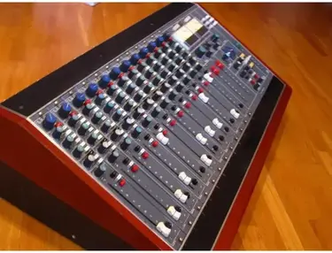 AMS Neve Neve 54 Series 12x2 12-Channel Console