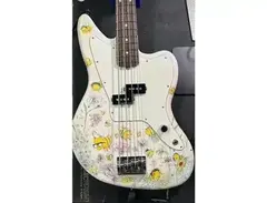 Fender Mark Hoppus “Bees” bass