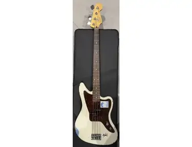 Fender Mark Hoppus “Relic” Jaguar bass