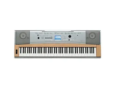 Yamaha Portable Grand DGX-620