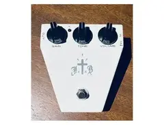 Satellite Amplifiers Jonny Two Bags Limited Edition Signature Pedal